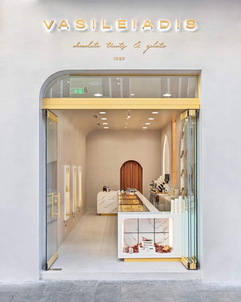 ΓΡΑΜΜΑΤΑ ΚΡΥΦΟΥ ΦΩΤΙΣΜΟΥ 01